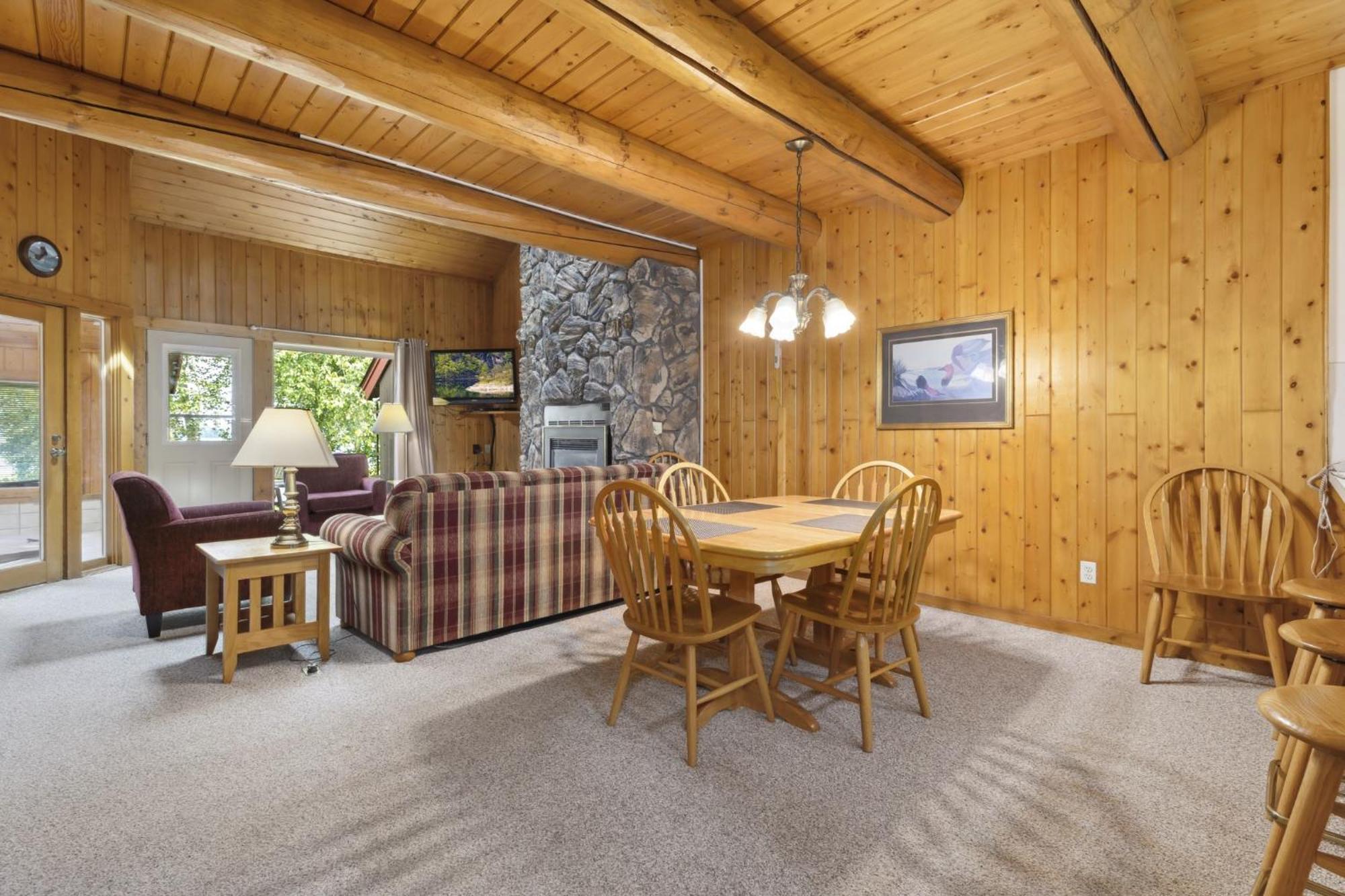 The Lodges At Breezy Point Exterior photo